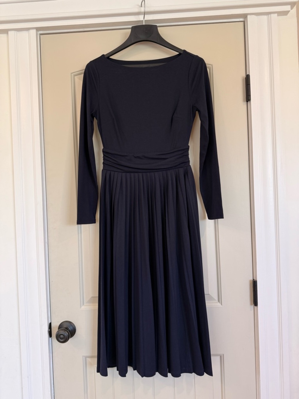 Boden Catherine Pleated Midi dress NWT Navy Long-Sleeve Pleated Midi Dress